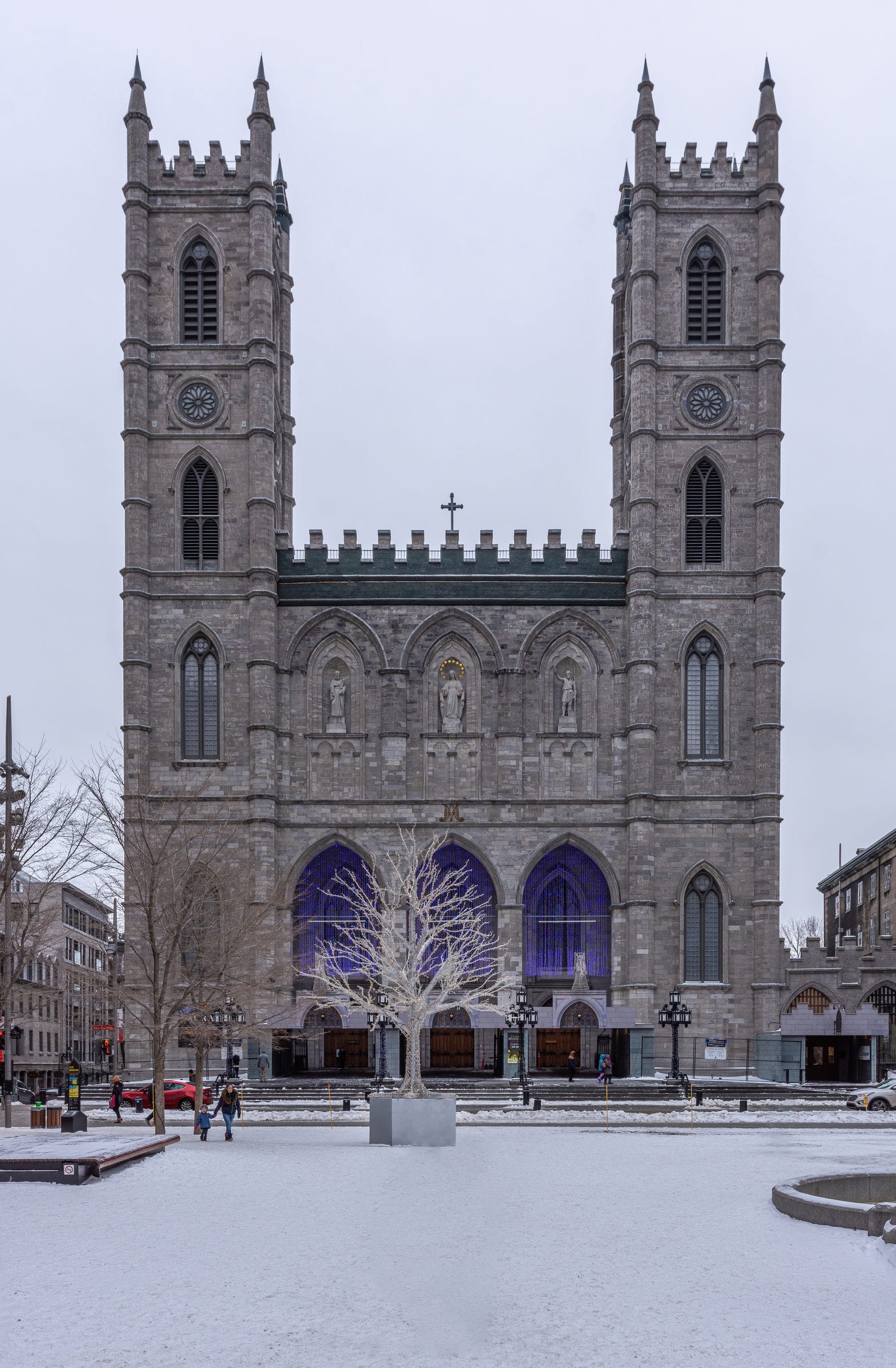 Montreal Notre-Dame Basilica exterior