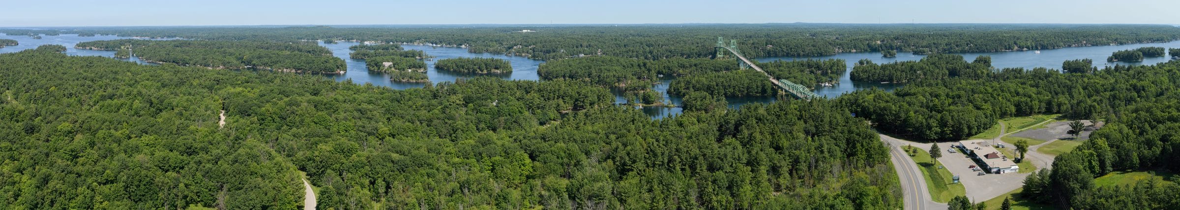 Thousand Islands waterfront scenery