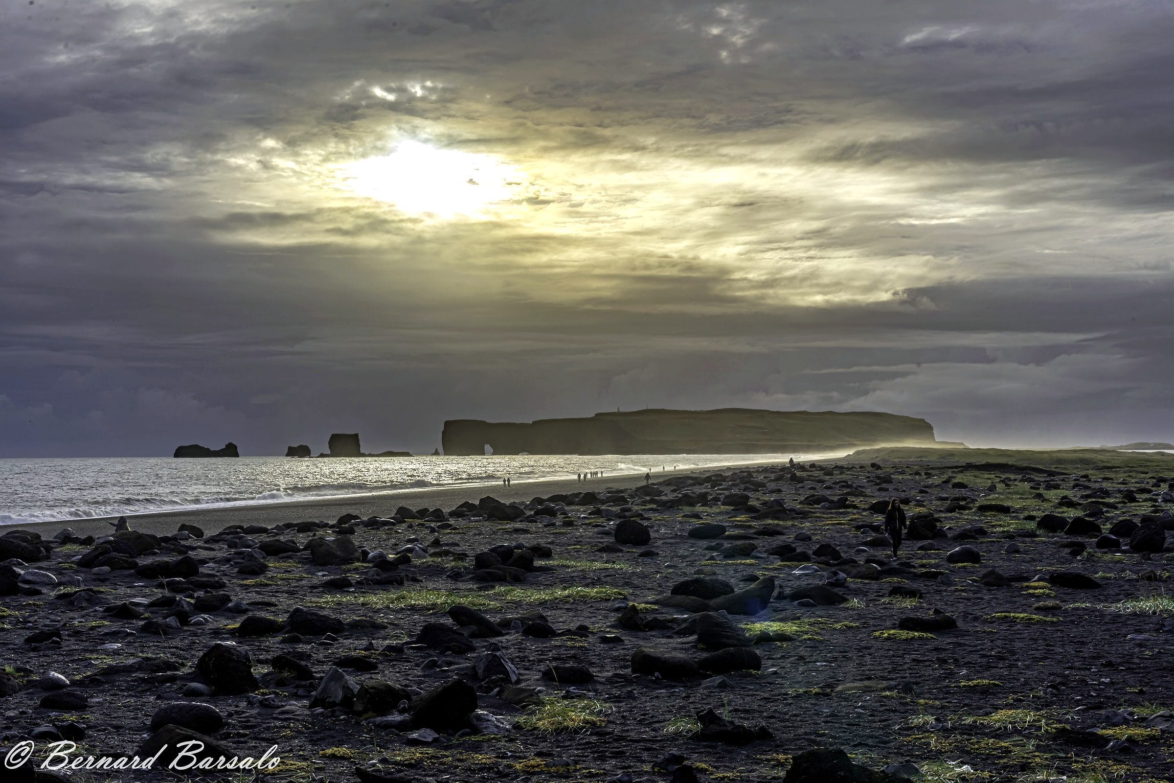 【A Song of Ice and Fire】Iceland Dreamland 6-Day Essentials Tour (Golden Circle + Blue Lagoon + Winter Aurora Encounter + Glacier Lake + Diamond Beach + Black Sand Beach + Twin Waterfalls)