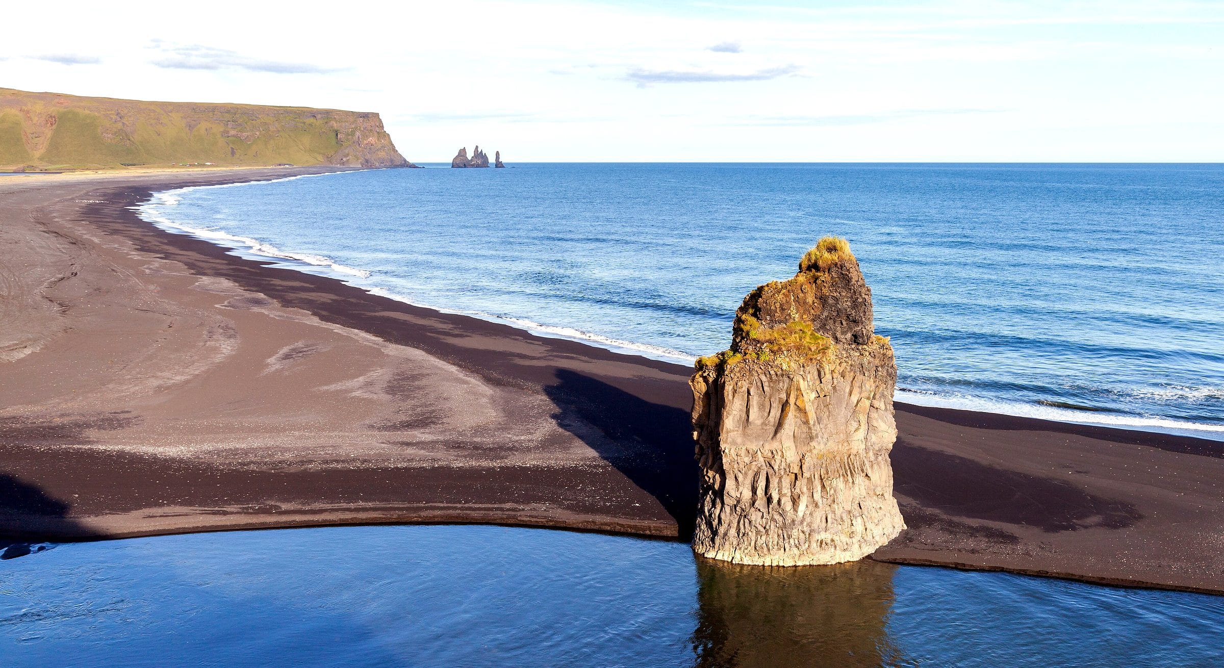 【A Song of Ice and Fire】Iceland Dreamland 6-Day Essentials Tour (Golden Circle + Blue Lagoon + Winter Aurora Encounter + Glacier Lake + Diamond Beach + Black Sand Beach + Twin Waterfalls)