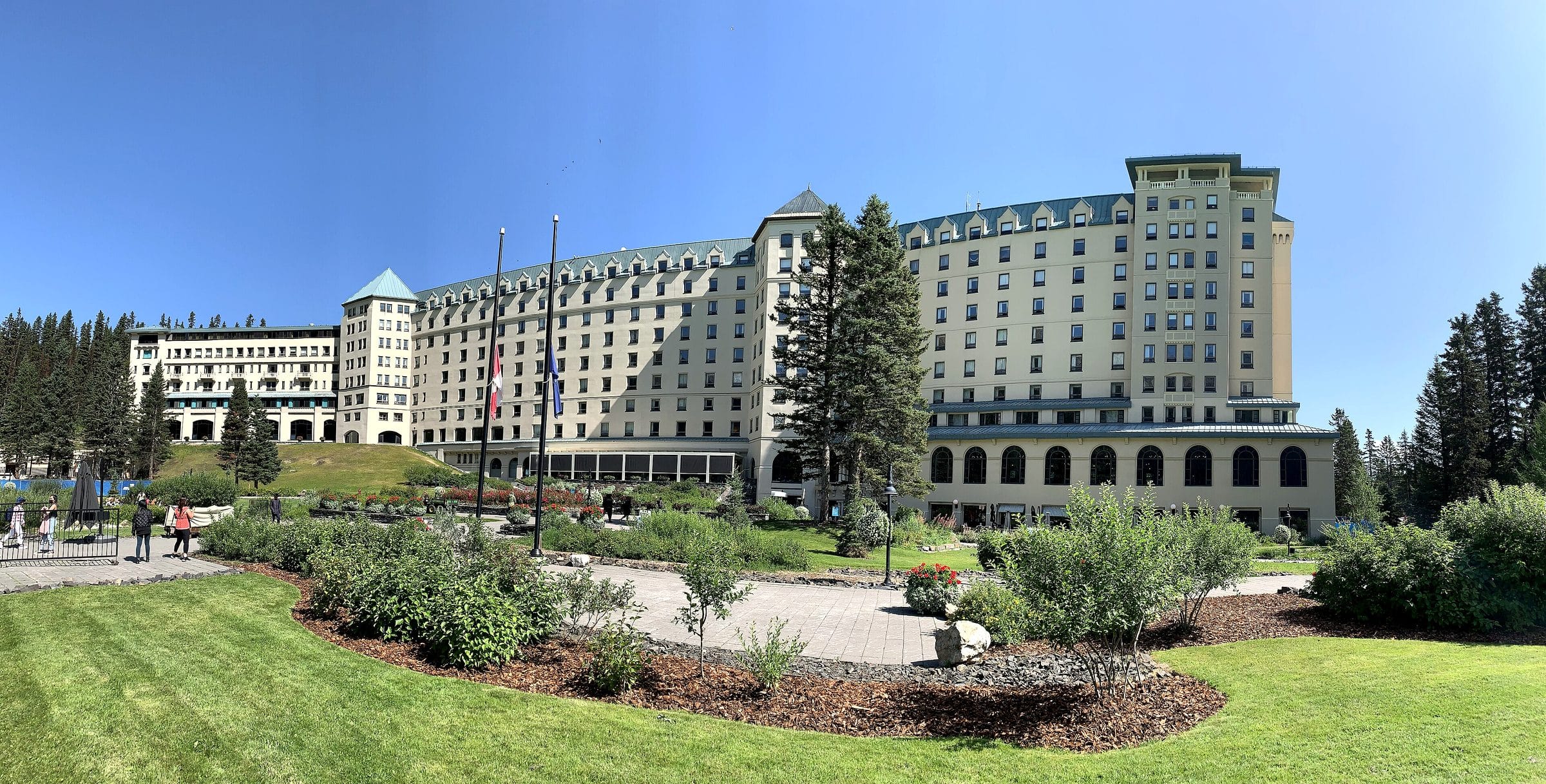 [Round-trip from Vancouver] 4-Day Summer Rocky Mountains Tour | Banff + Jasper + Yoho + Glacier National Park [Optional: Lunch at the Fairmont Lake Louise]