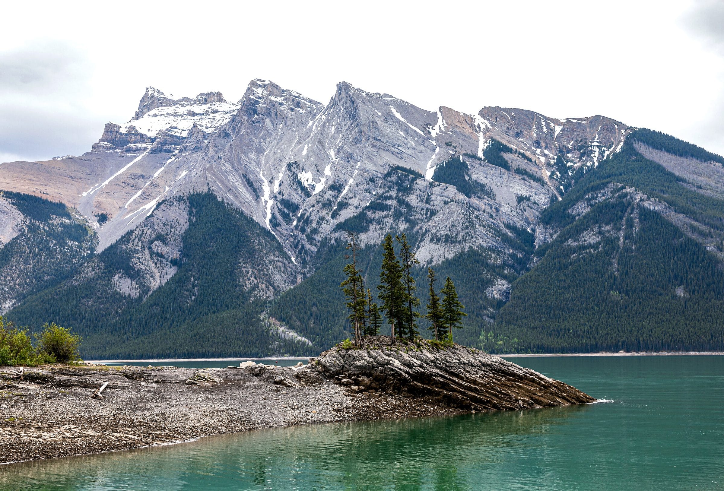 [Round-trip from Vancouver] 4-Day Summer Rocky Mountains Tour | Banff + Jasper + Yoho + Glacier National Park [Optional: Lunch at the Fairmont Lake Louise]