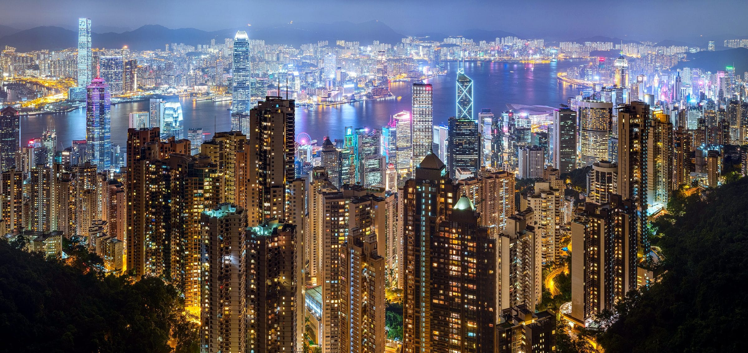 [Limited-Time Special Offer: Flight Tickets Departing from Toronto] Explore Guangdong, Guangxi, and Hong Kong: An In-Depth October Tour (Guangdong Greater Bay Area: Cuisine &amp; Technology + Guilin’s Scenic Landscapes + 3 Nights at a 4-Star Hotel in Hong Kong)